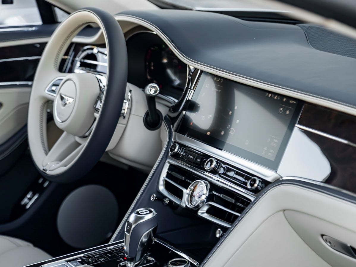 2026 Bentley Flying Spur Base