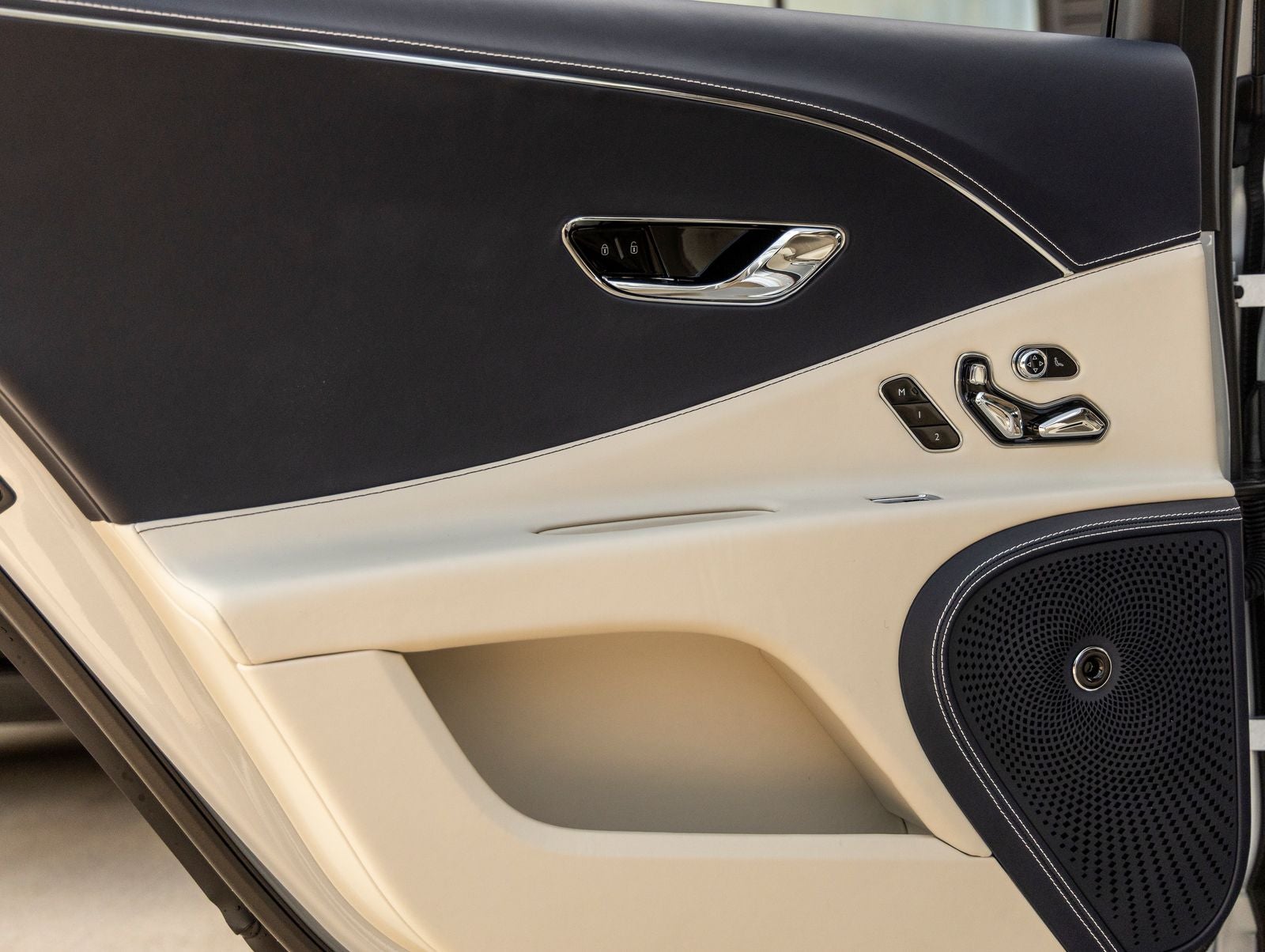 2026 Bentley Flying Spur Base