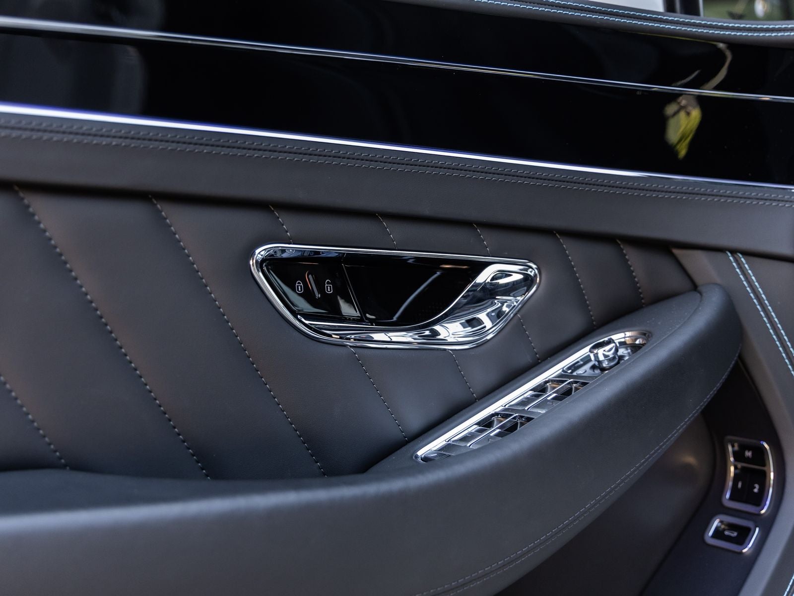 2024 Bentley Continental GT V8