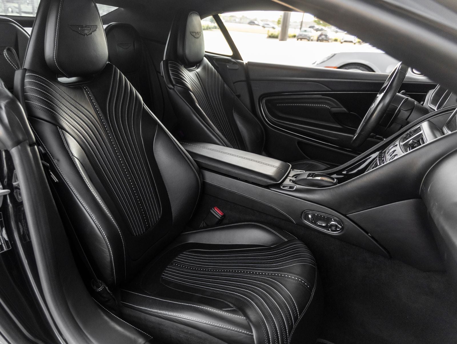 2019 Aston Martin DB11 Volante