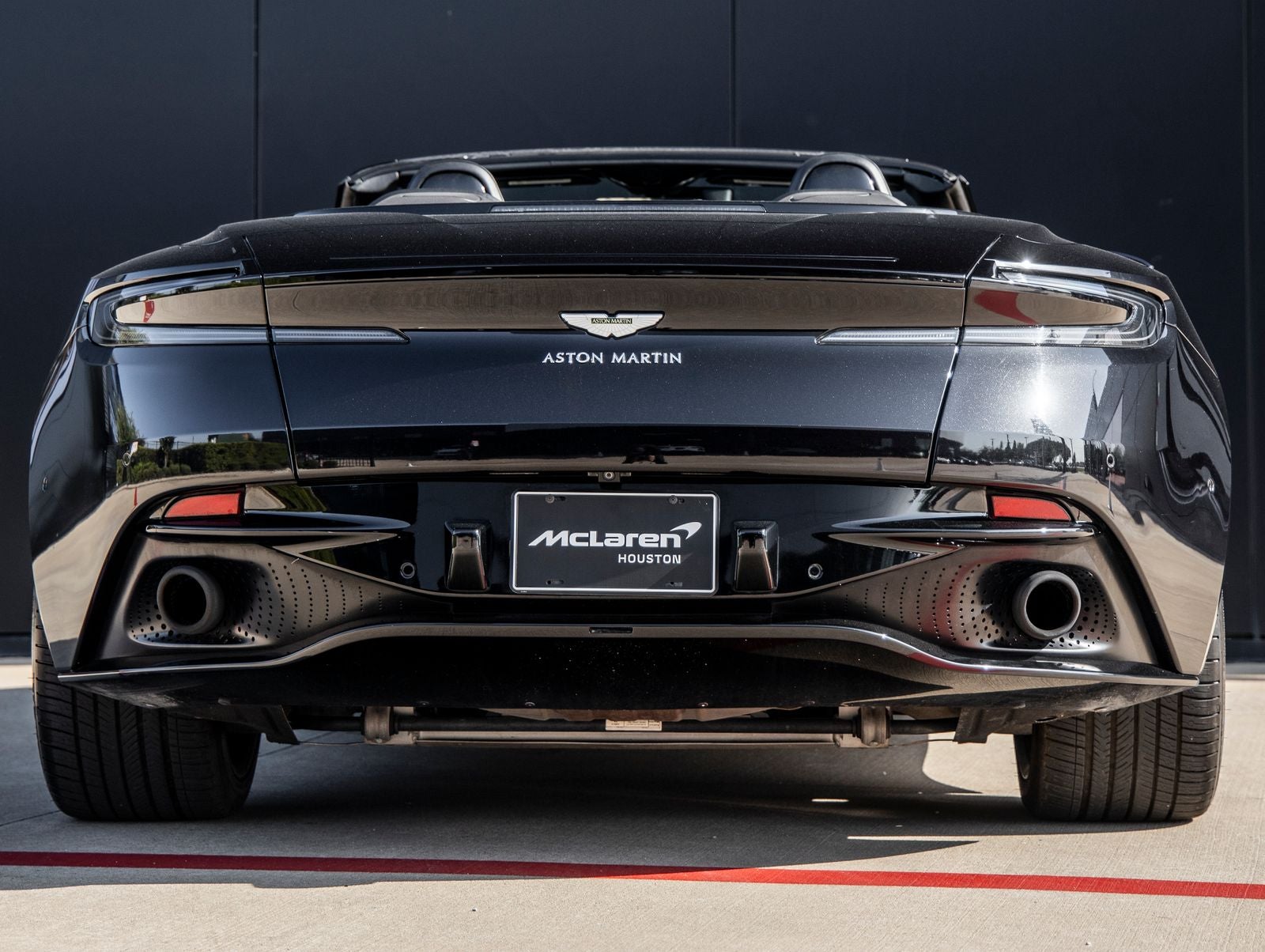 2019 Aston Martin DB11 Volante