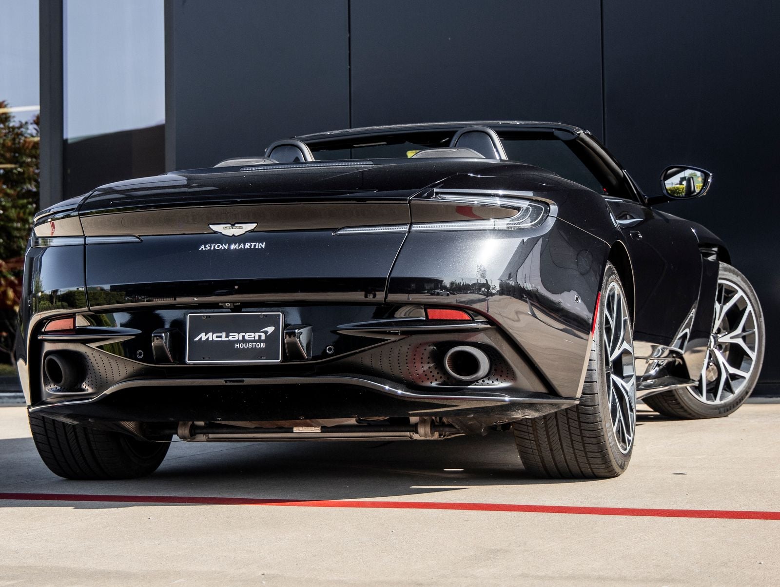 2019 Aston Martin DB11 Volante