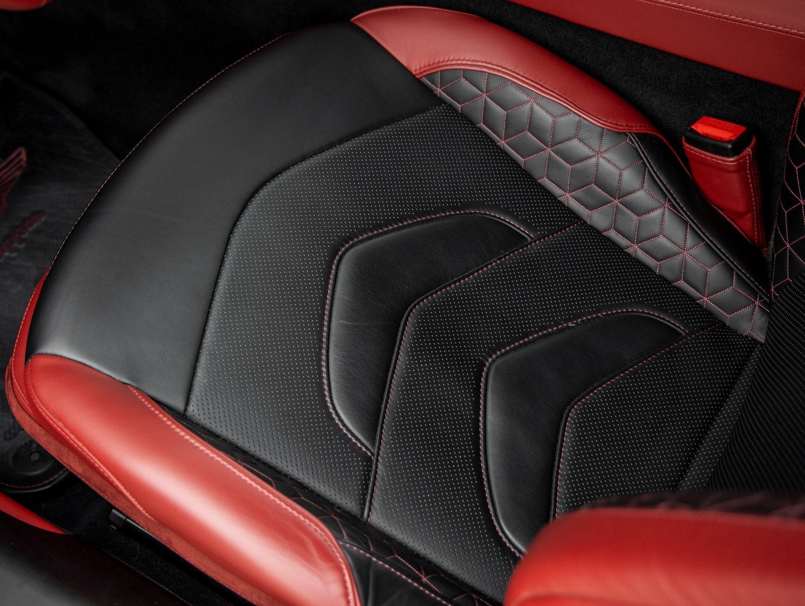 2019 Aston Martin DBS Superleggera