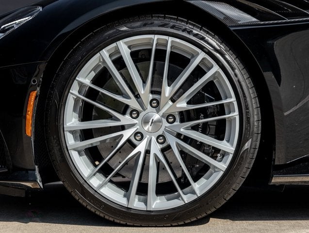 2022 Aston Martin DBS Superleggera