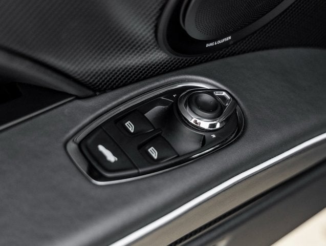 2022 Aston Martin DBS Superleggera