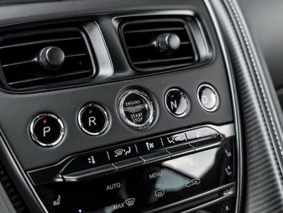 2022 Aston Martin DBS Superleggera