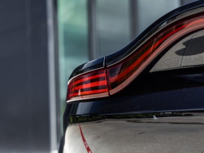 2023 Aston Martin Vantage Base