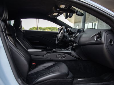 2022 Aston Martin Vantage Base