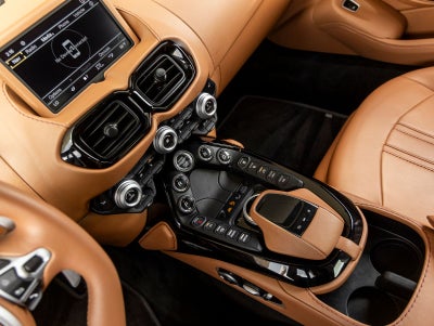 2020 Aston Martin Vantage Base