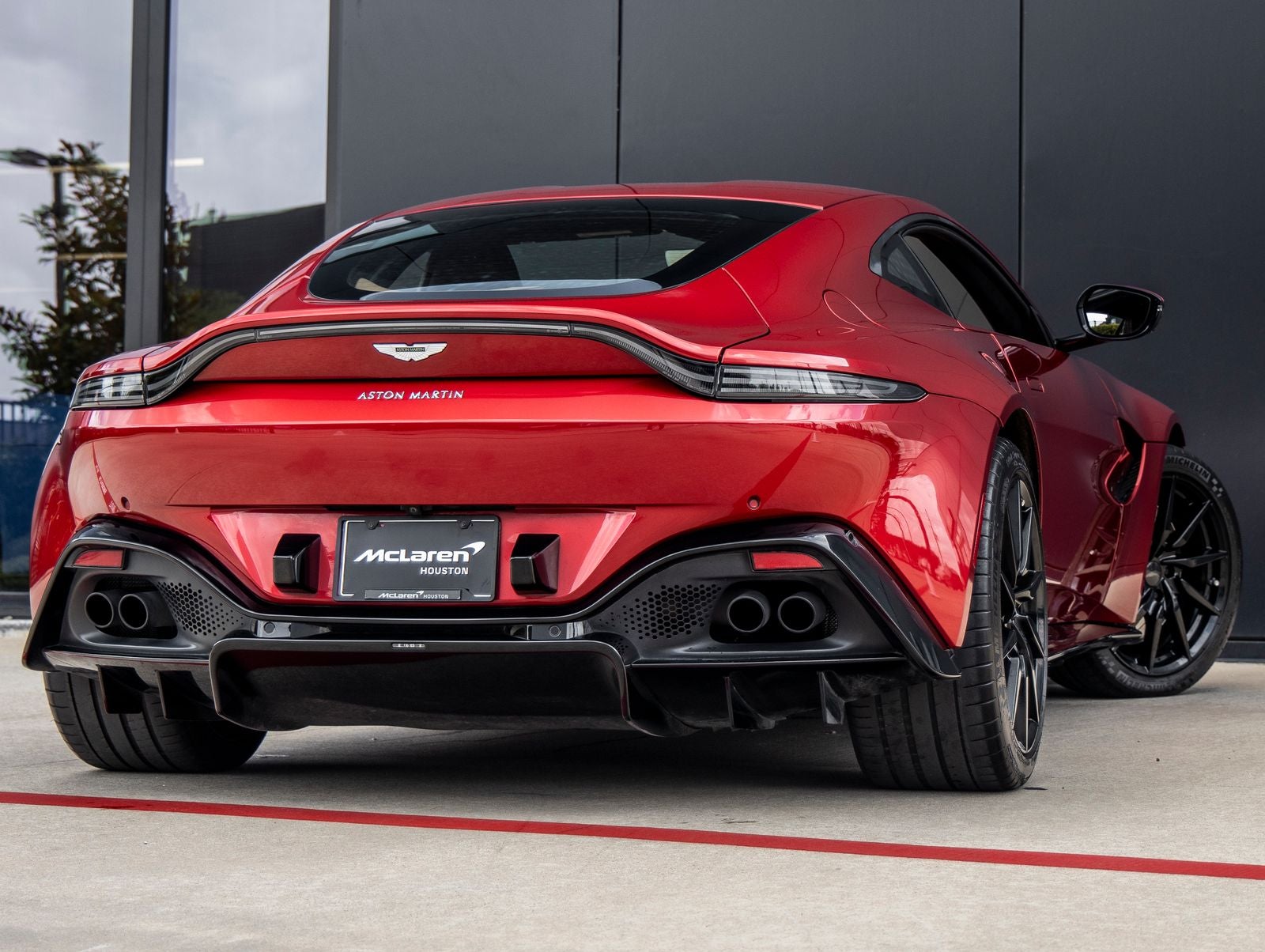 2020 Aston Martin Vantage Base
