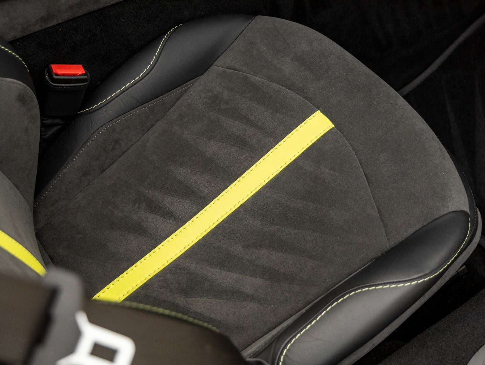 2023 Aston Martin Vantage F1 Edition