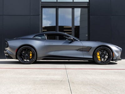 2025 Aston Martin Vanquish V12