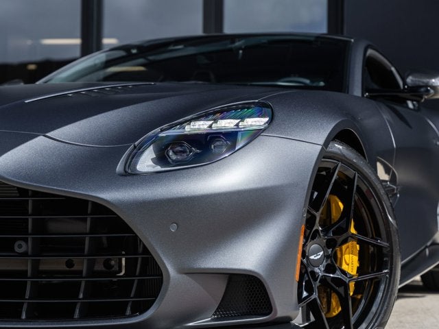 2025 Aston Martin Vanquish V12
