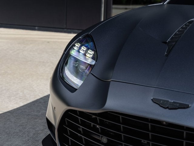 2025 Aston Martin Vanquish V12