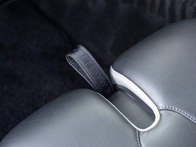 2025 Aston Martin Vanquish V12