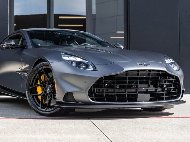 2025 Aston Martin Vanquish V12