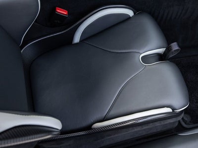 2025 Aston Martin Vanquish V12