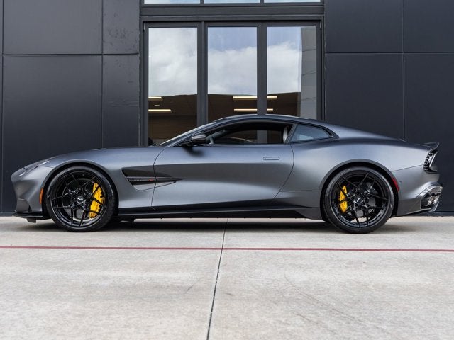 2025 Aston Martin Vanquish V12