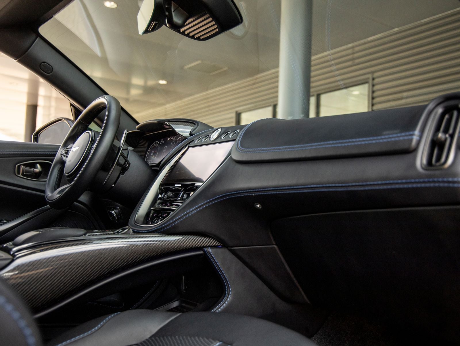 2023 Aston Martin DBX 707