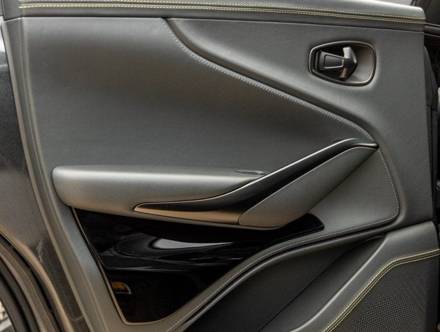 2024 Aston Martin DBX 707