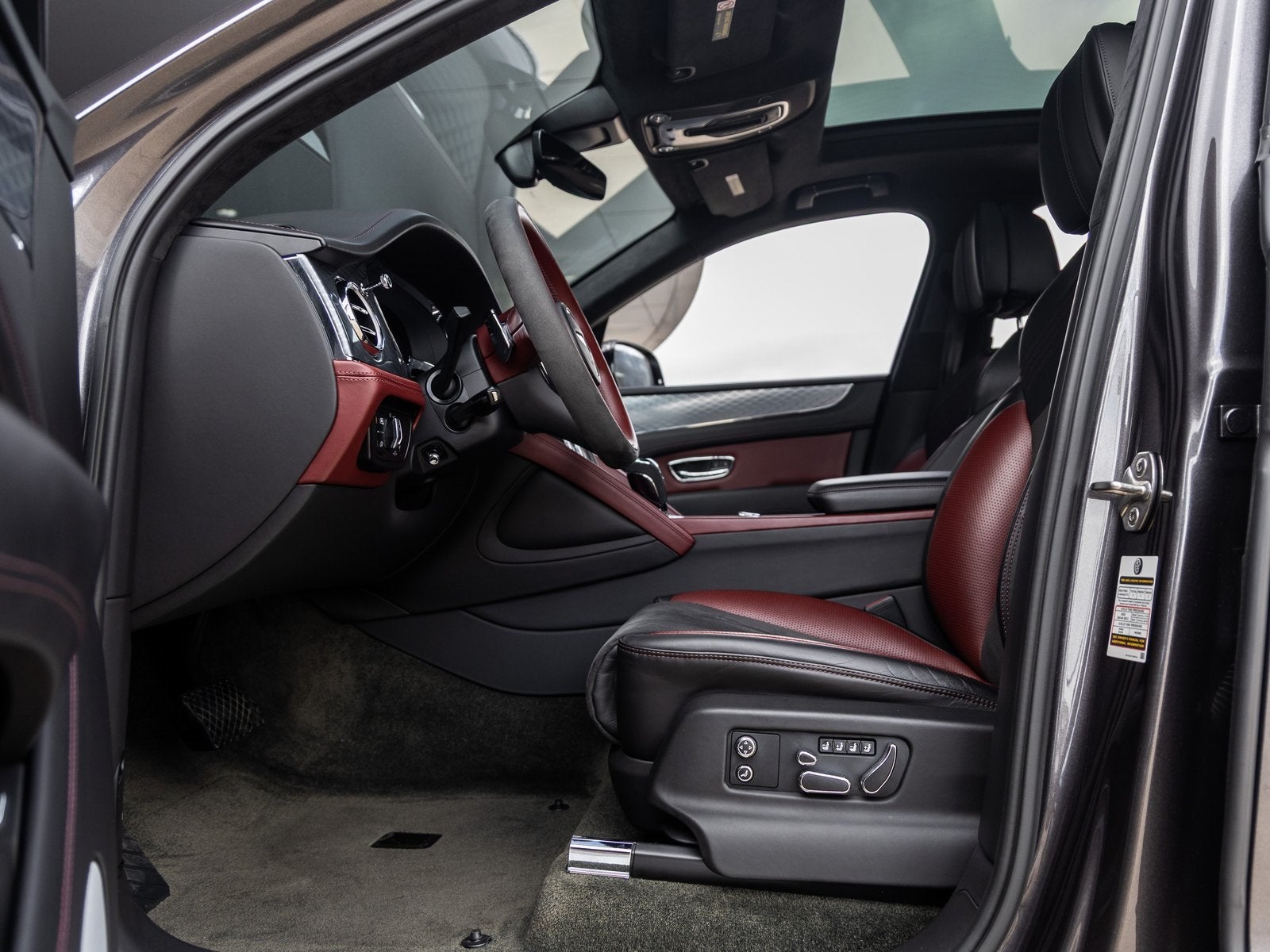 2022 Bentley Bentayga V8