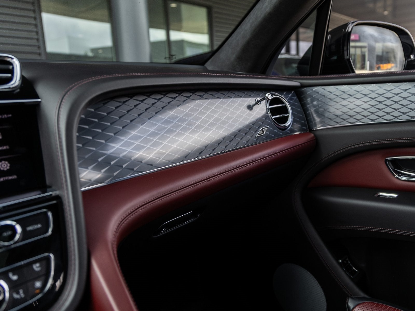 2022 Bentley Bentayga V8