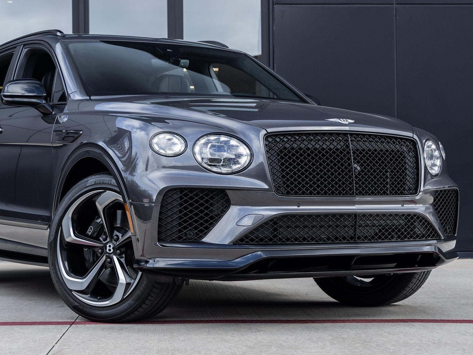 2022 Bentley Bentayga V8