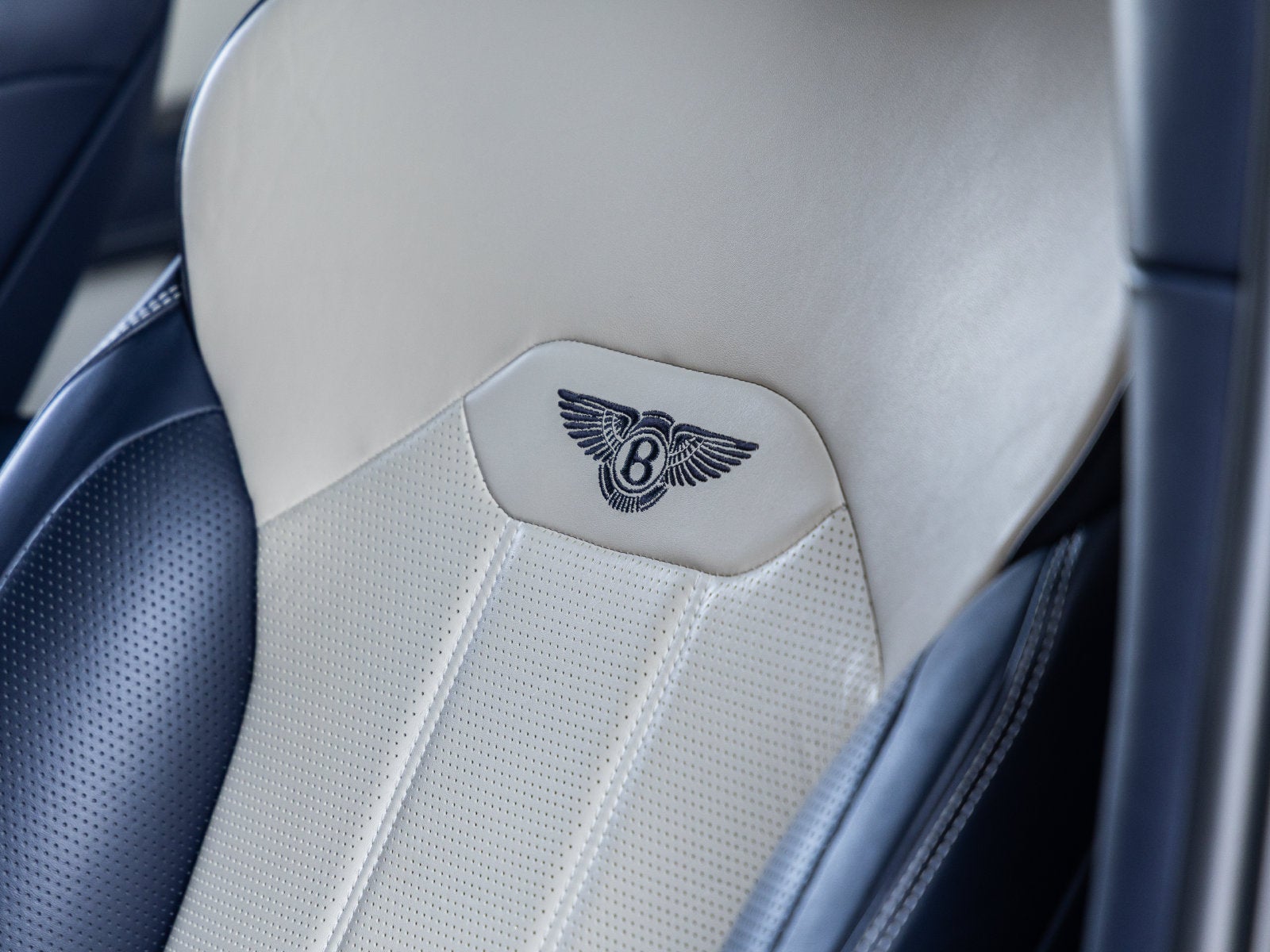 2021 Bentley Bentayga V8