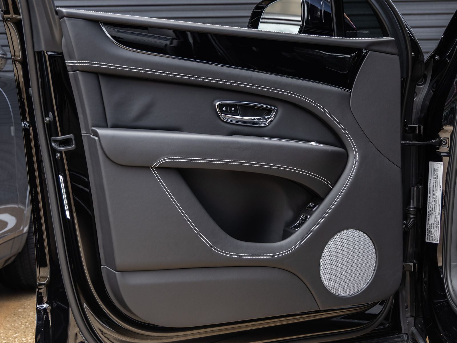 2023 Bentley Bentayga Base