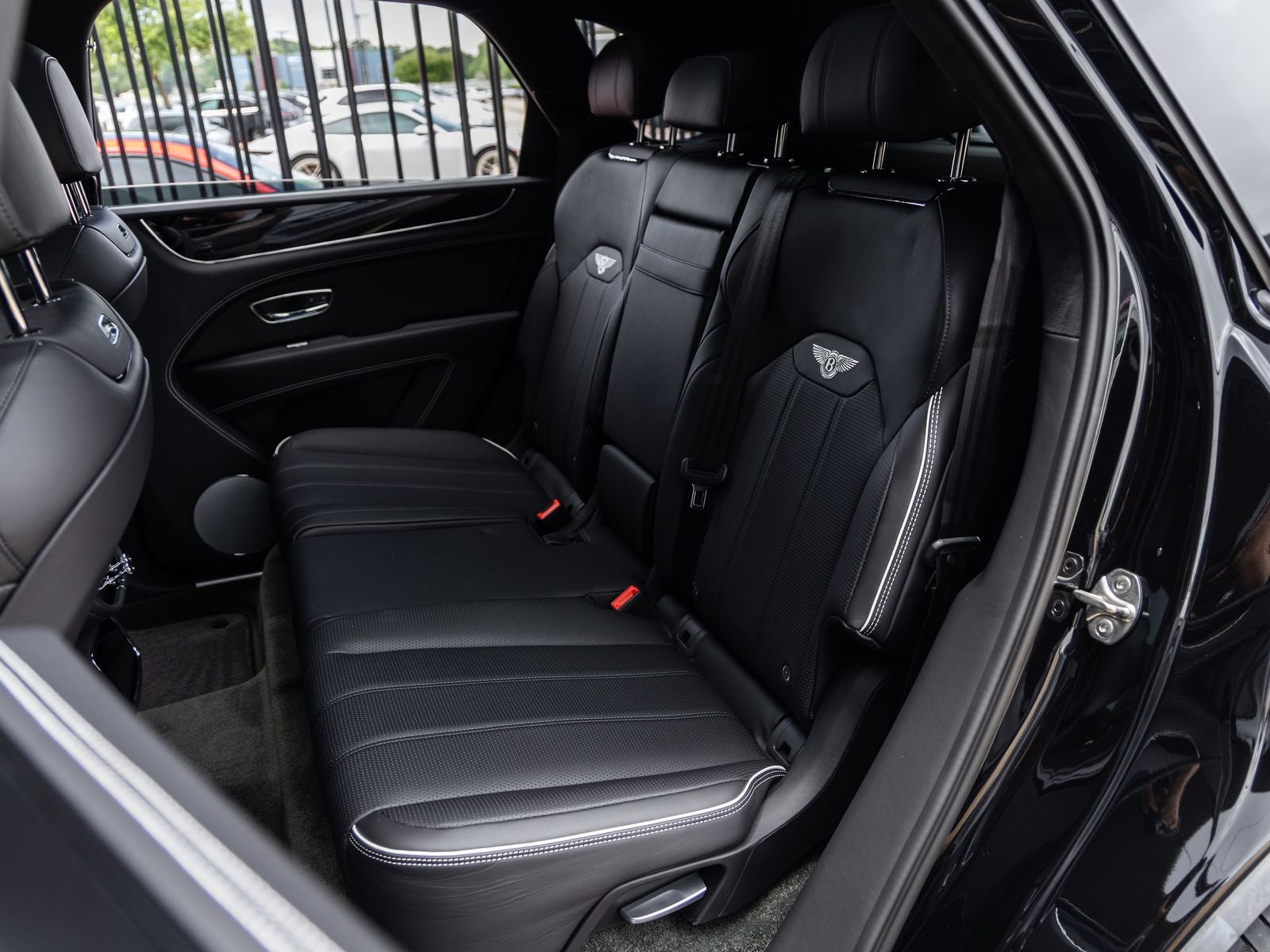 2023 Bentley Bentayga Base