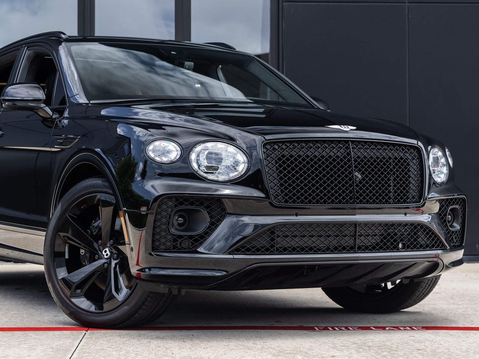 2023 Bentley Bentayga Base