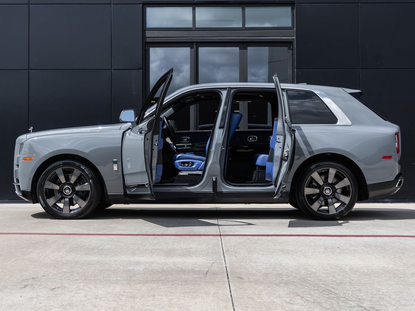 2022 Rolls-Royce Cullinan 