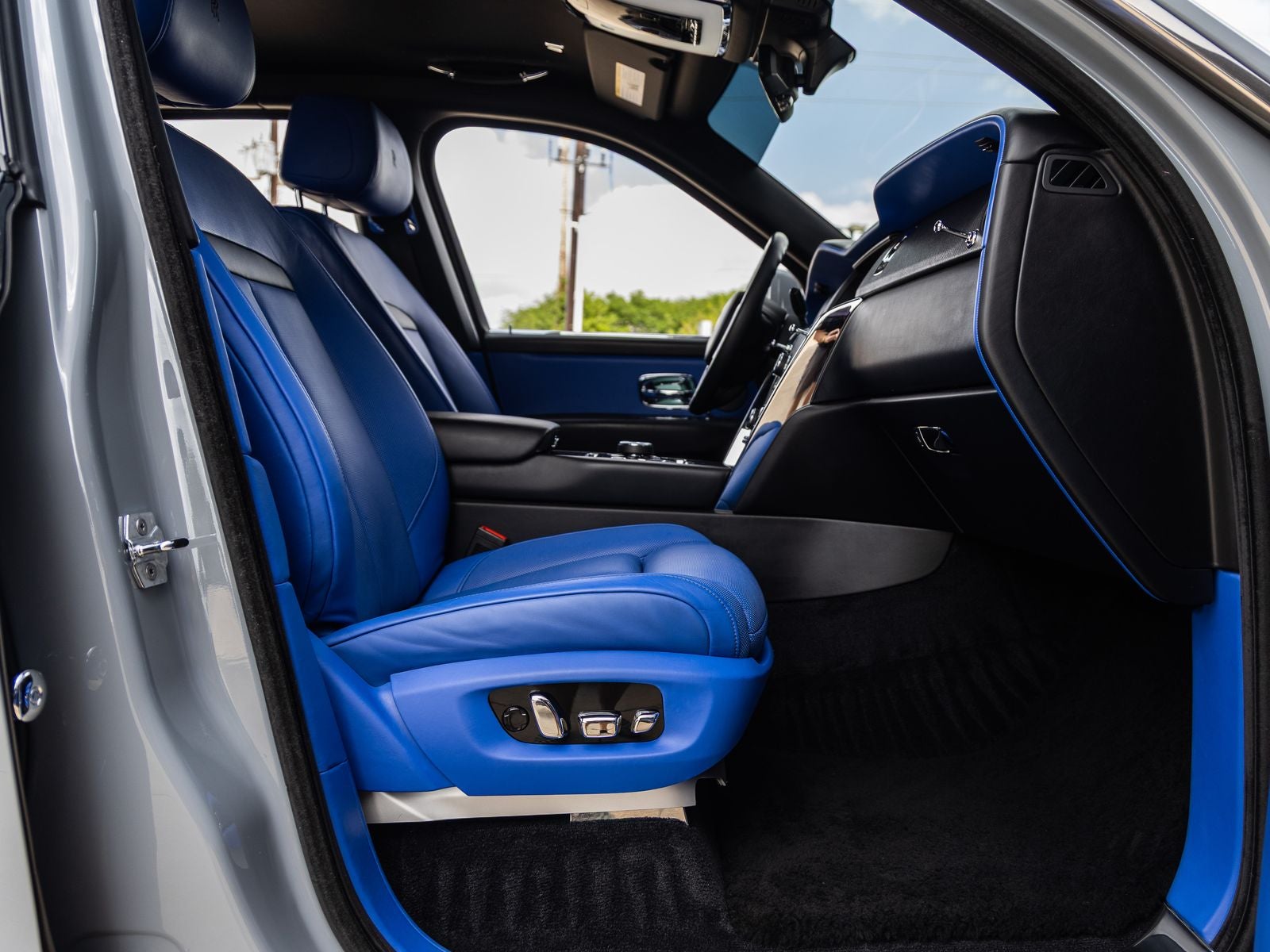 2022 Rolls-Royce Cullinan 