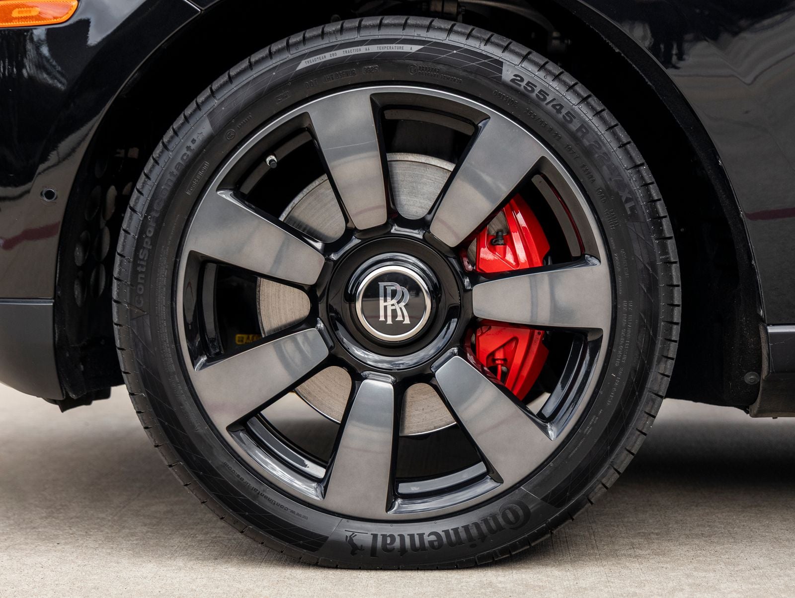 2021 Rolls-Royce Cullinan Base