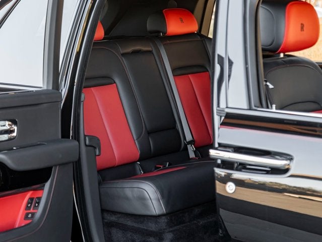 2023 Rolls-Royce Cullinan Base