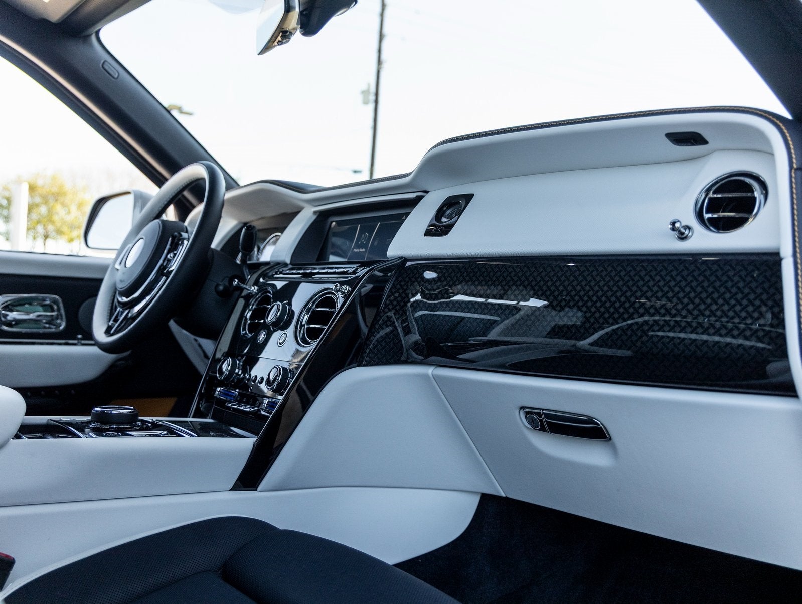 2024 Rolls-Royce Black Badge Cullinan Black Badge