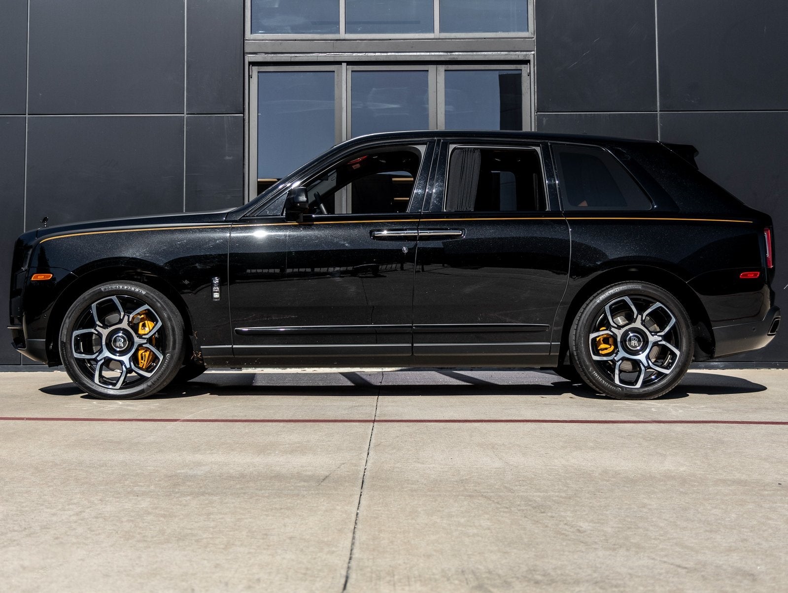 2023 Rolls-Royce Cullinan Black Badge