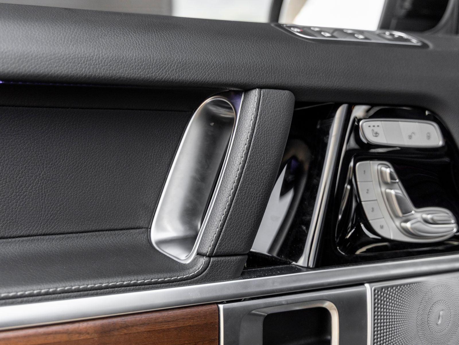 2025 Mercedes-Benz G-Class G 550