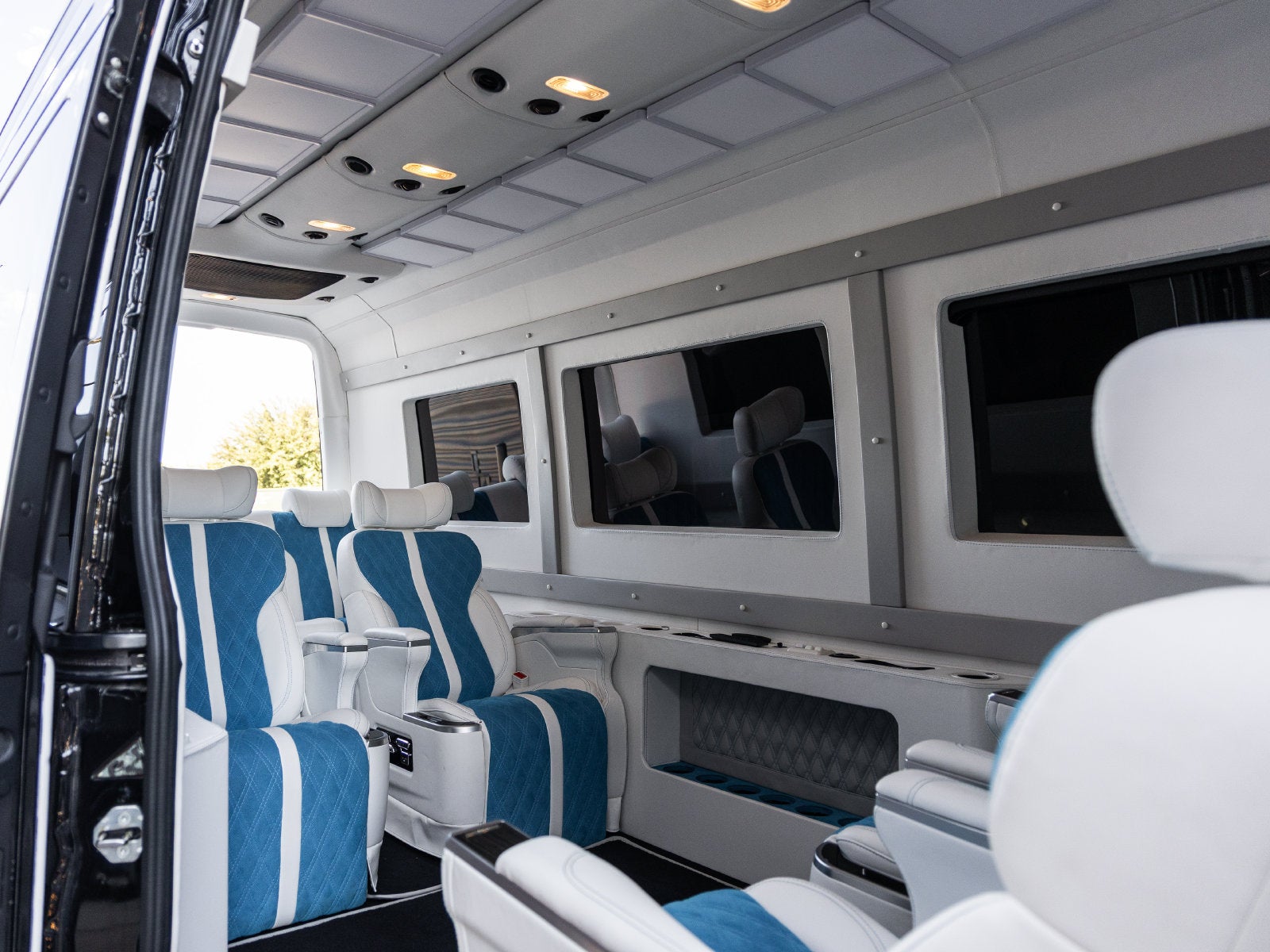 2025 Mercedes-Benz Sprinter 2500 Cargo 170 WB