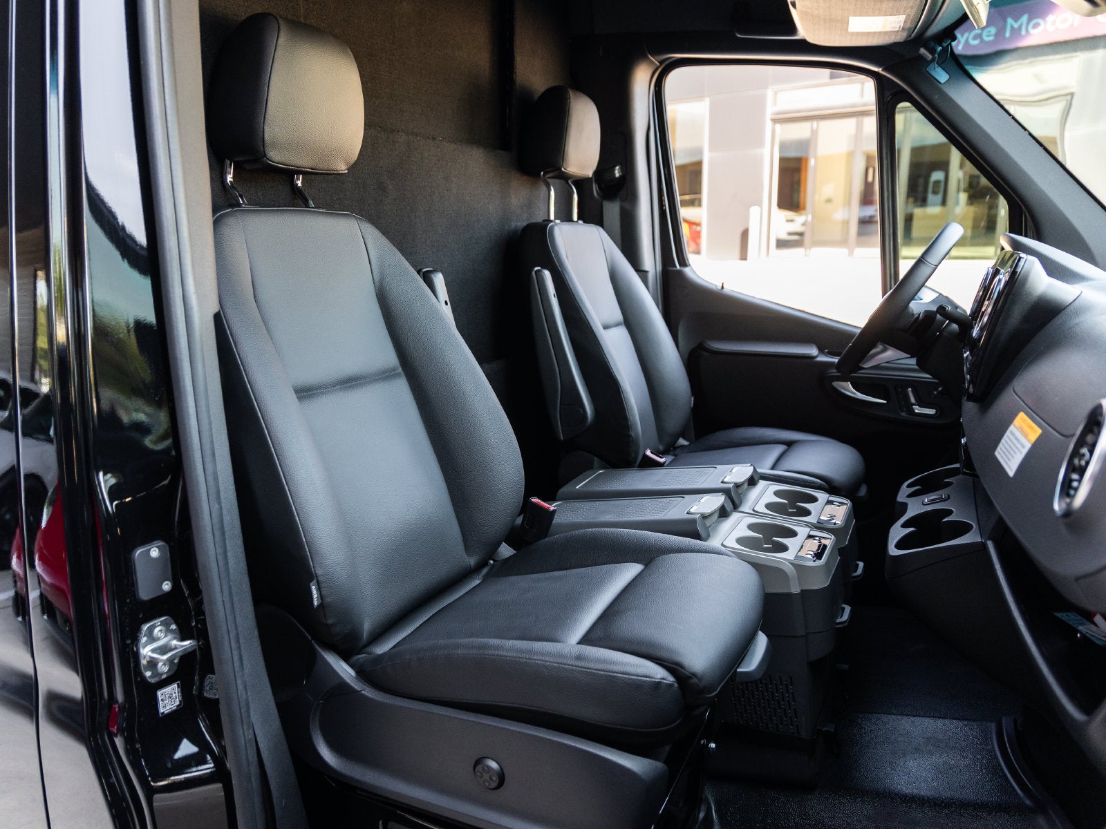 2025 Mercedes-Benz Sprinter 2500 Cargo 170 WB