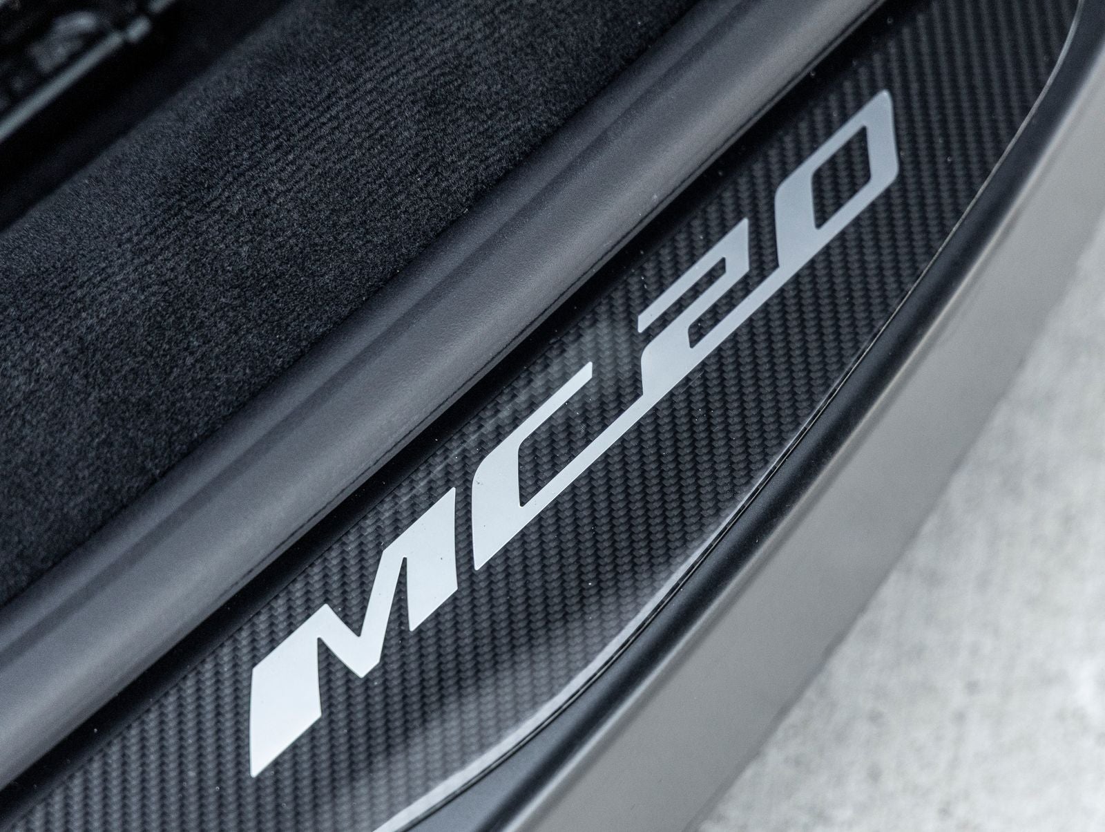 2022 Maserati MC20 