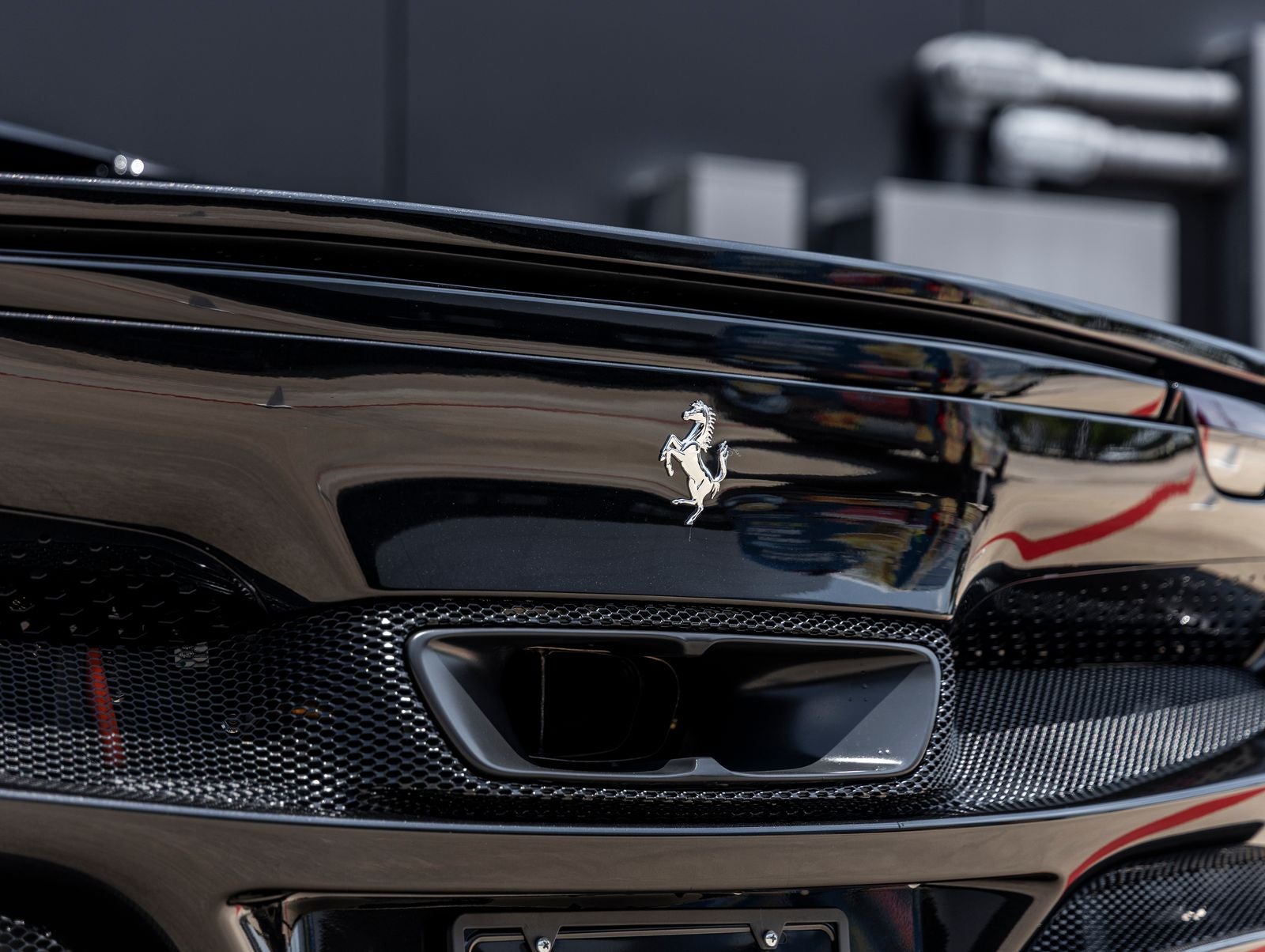 2025 Ferrari 296 GTS Base