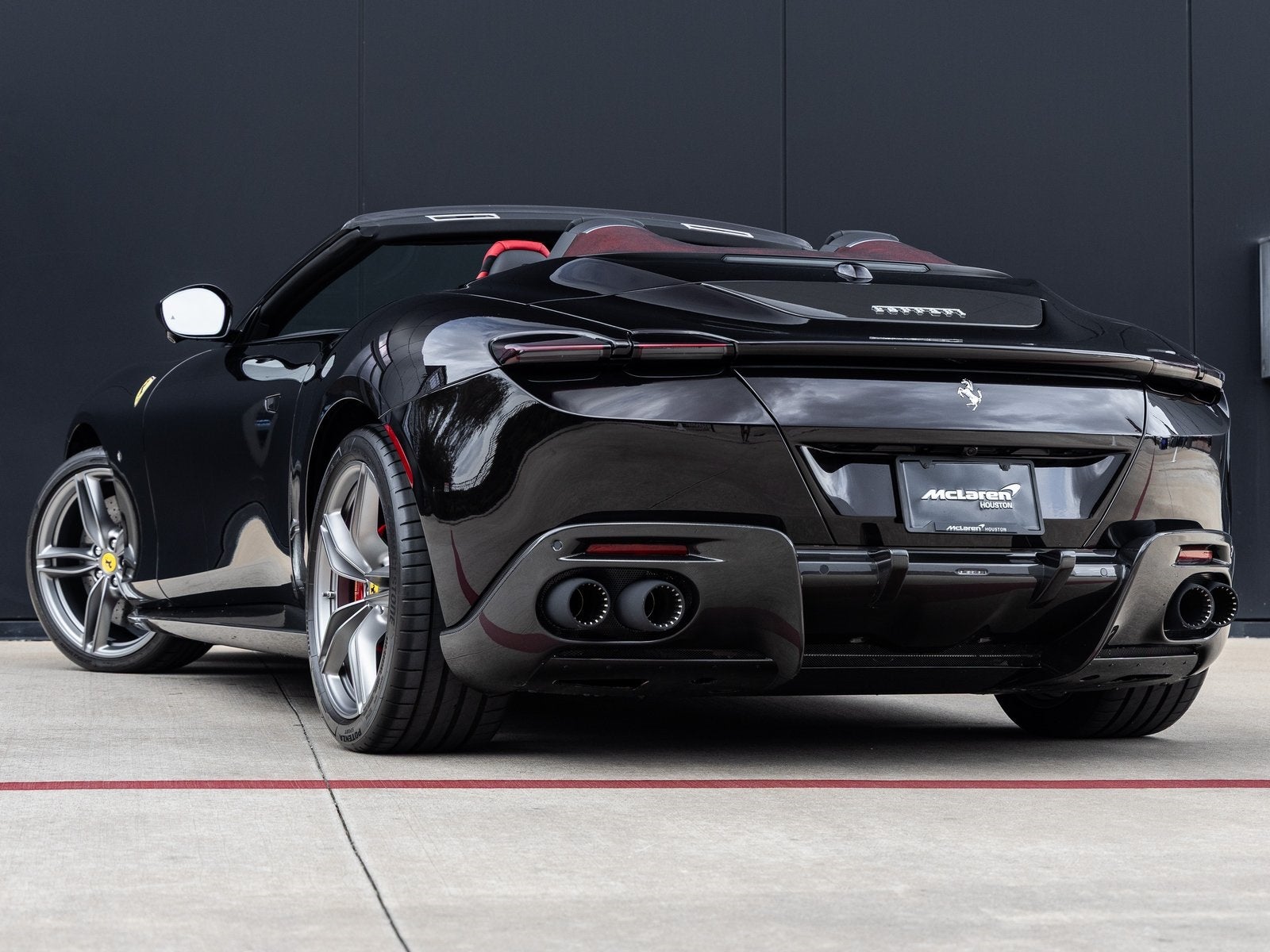 2024 Ferrari Roma Base