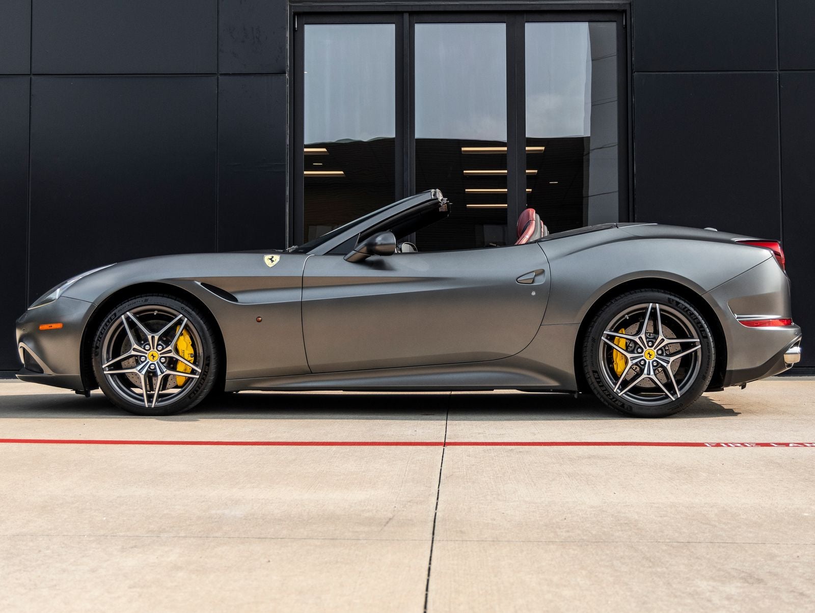 2016 Ferrari California T