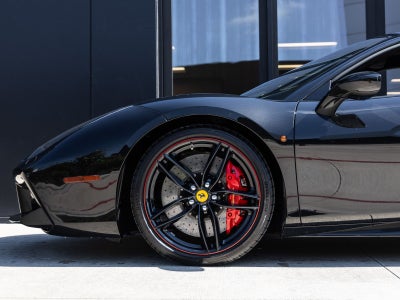 2017 Ferrari 488 GTB Base
