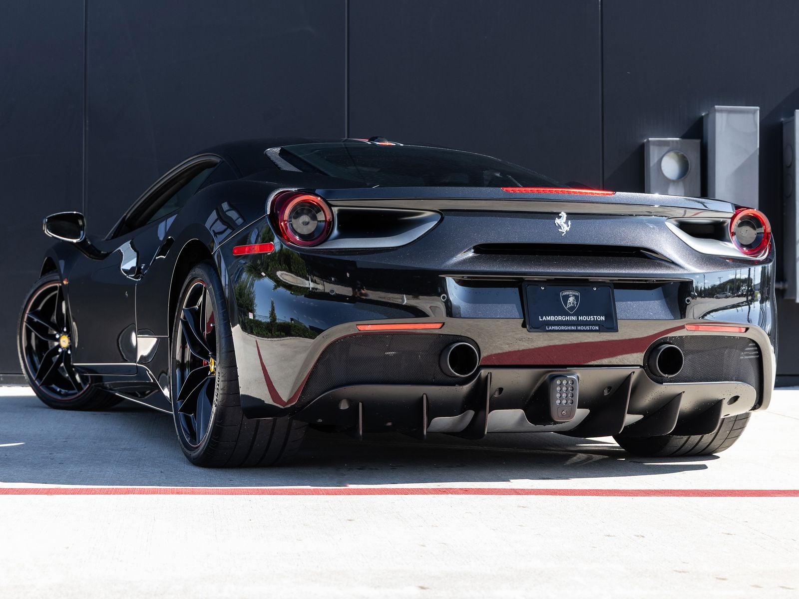 2017 Ferrari 488 GTB Base