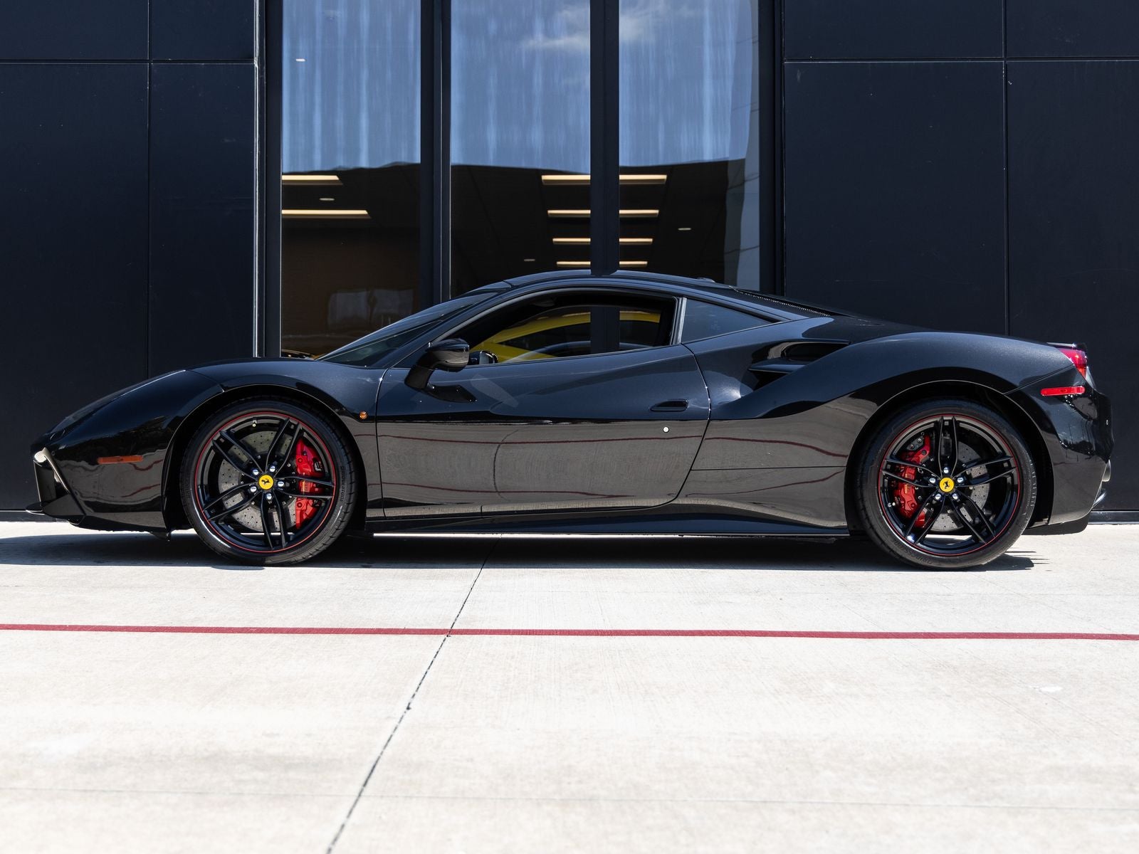 2017 Ferrari 488 GTB Base