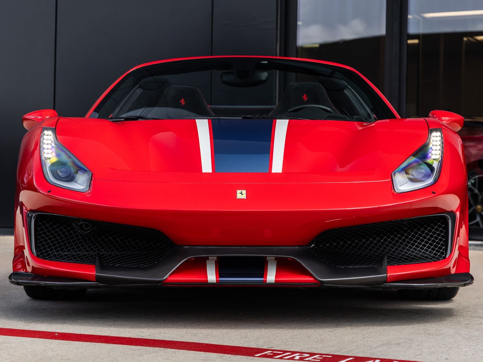 2020 Ferrari 488 Pista Base