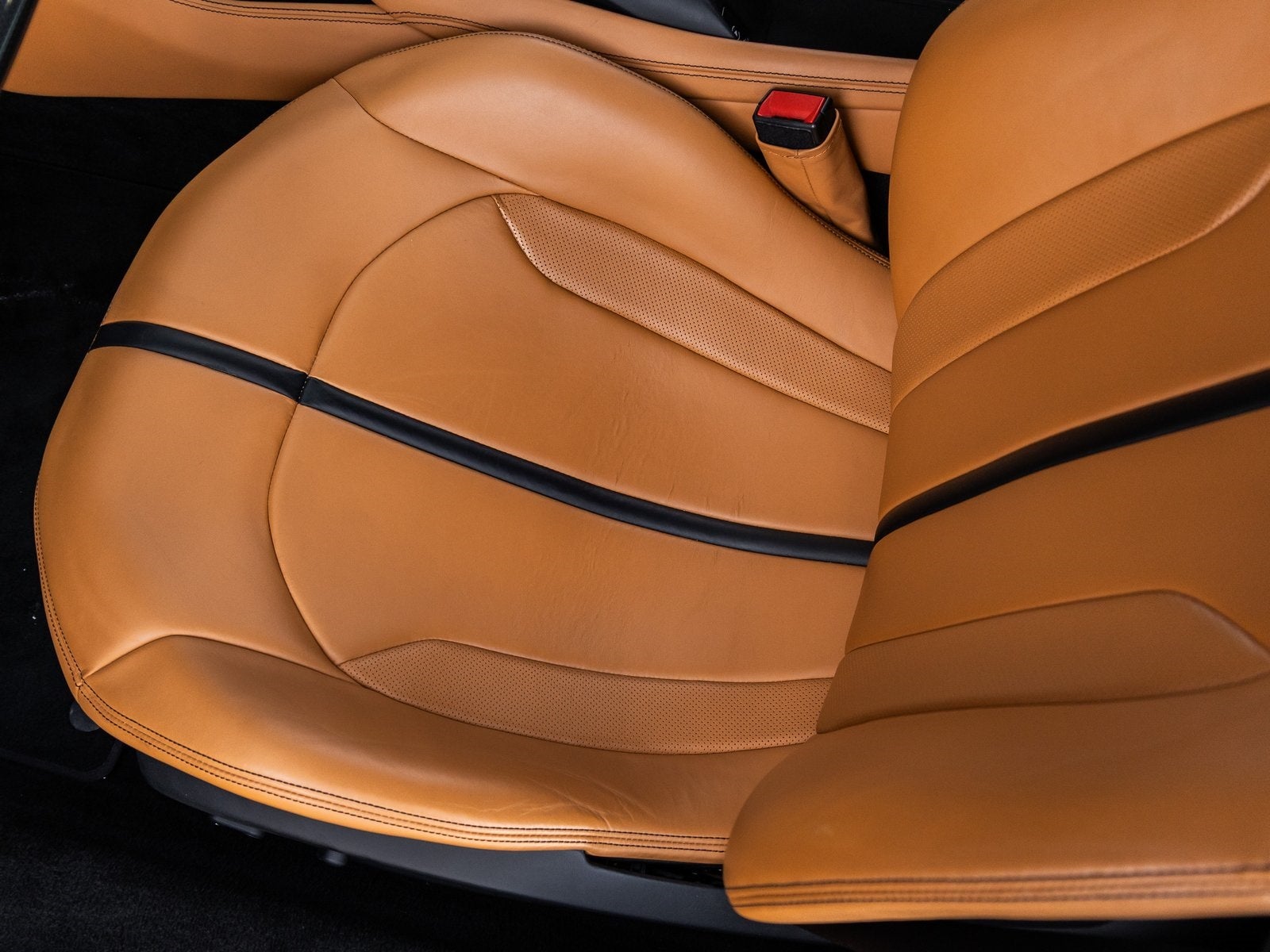 2021 Ferrari F8 Spider Base