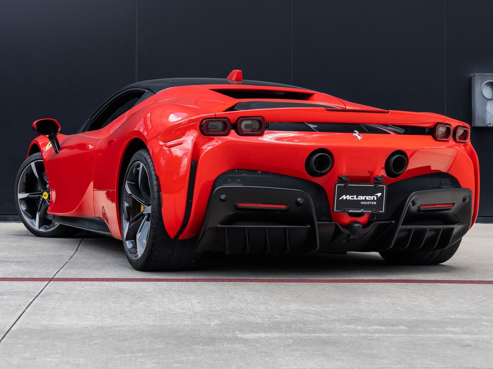 2021 Ferrari SF90 Stradale Base